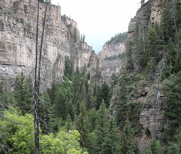 Hanging Lake Trail