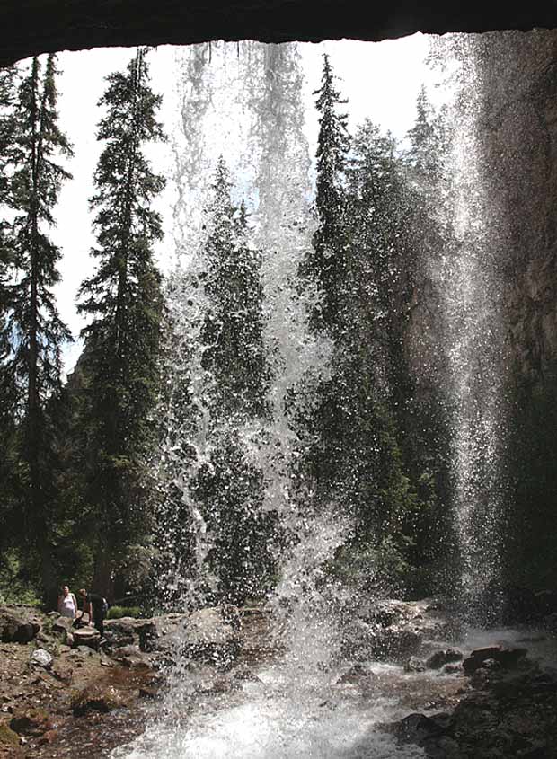 Hanging Lake Trail