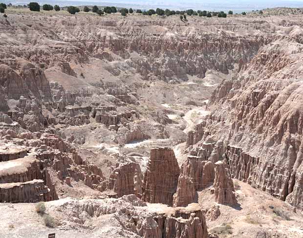 Cathedral Gorge State Park