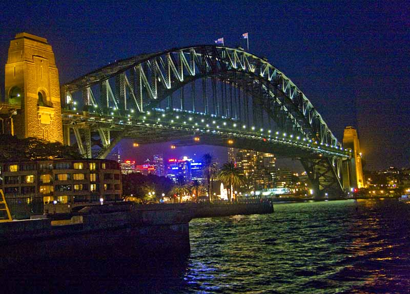 The Sydney Bridge at night