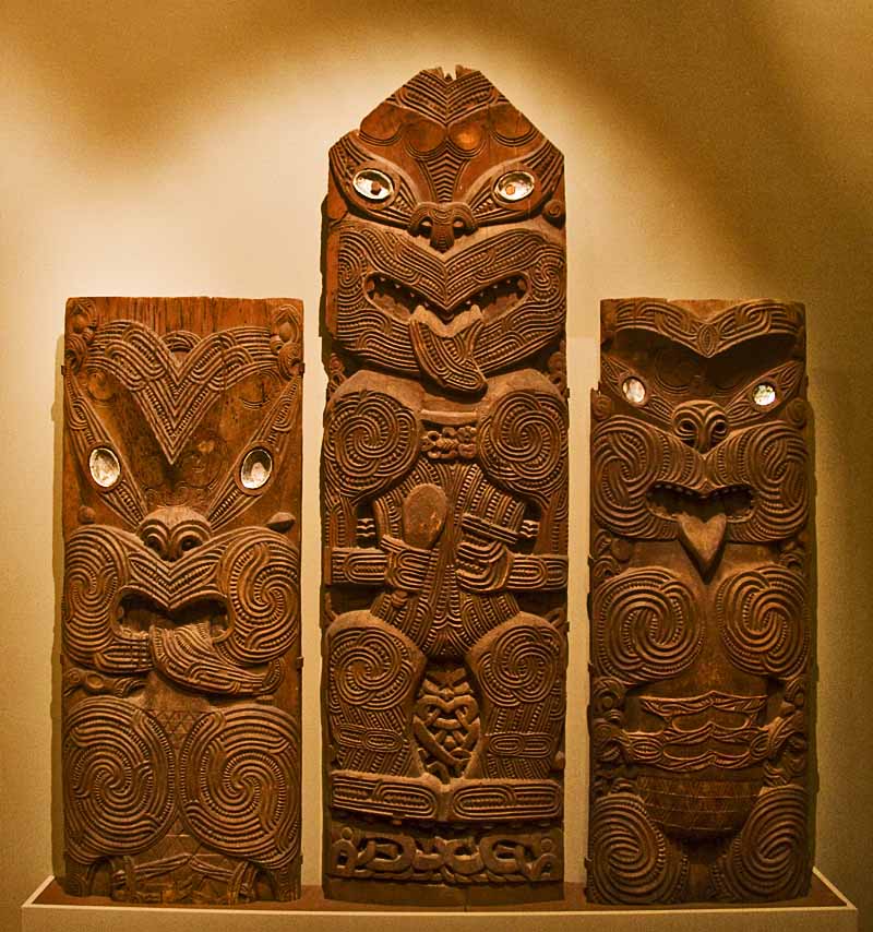 Maori carving